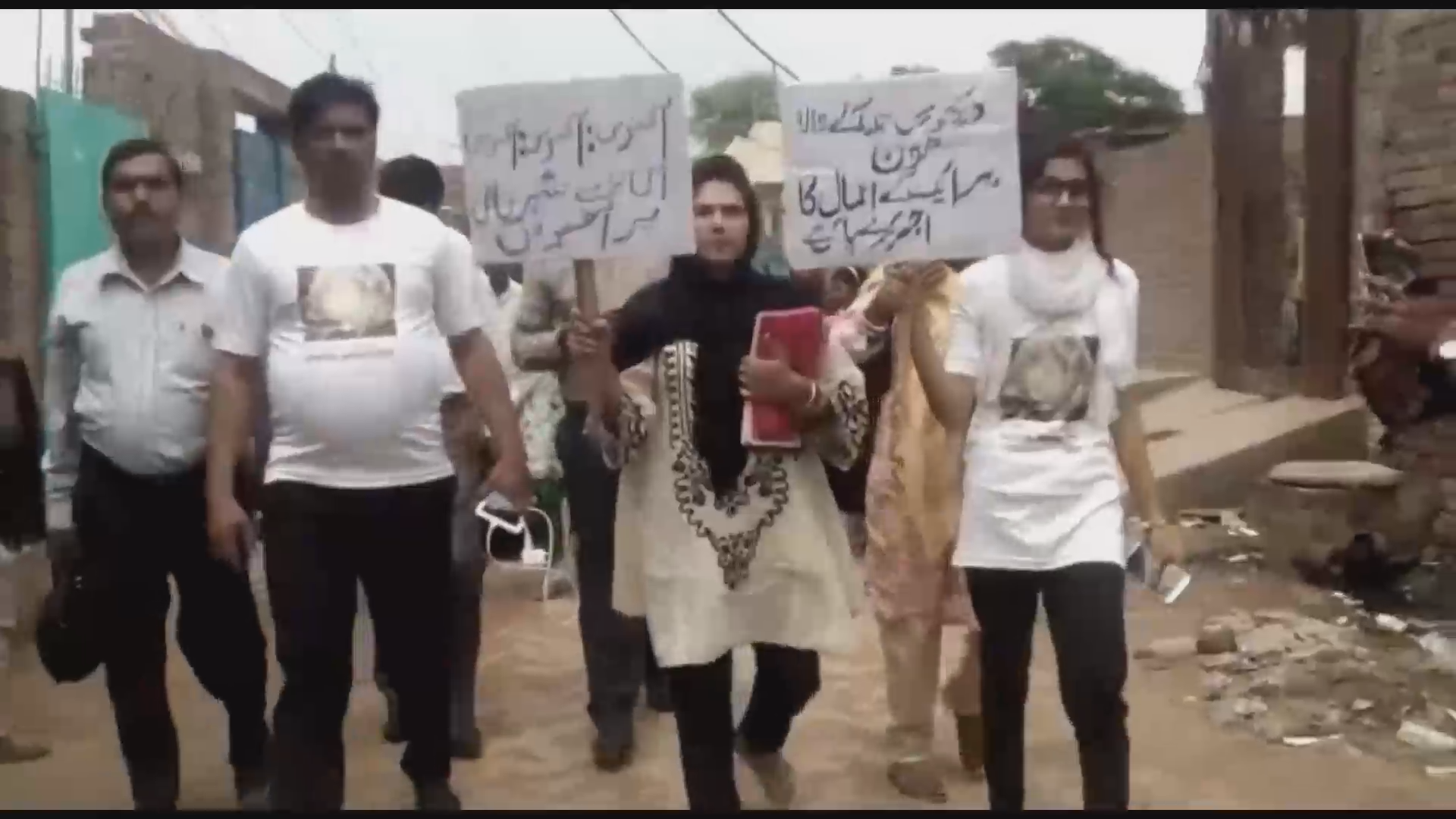 Work in Pakistan / Obra en Pakistán